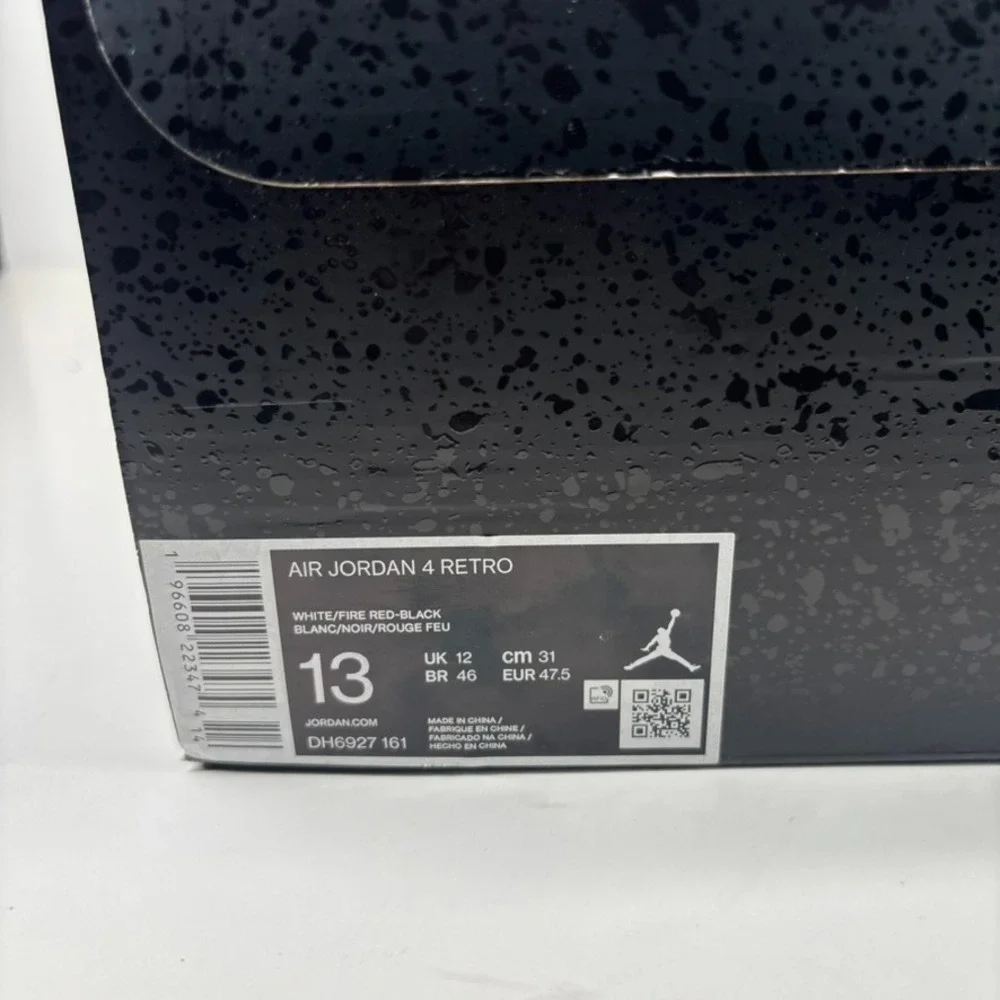 Nike Air Jordan 4 Retro 
